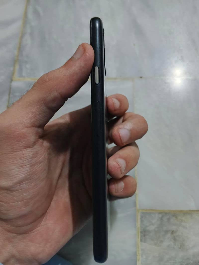 Google Pixel 5 0