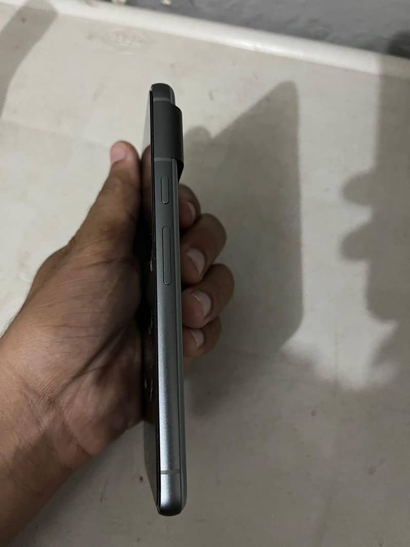 Google Pixel 8 7