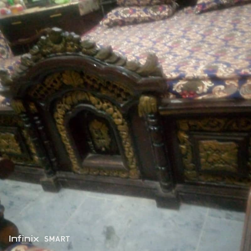double bed with dressing table 3