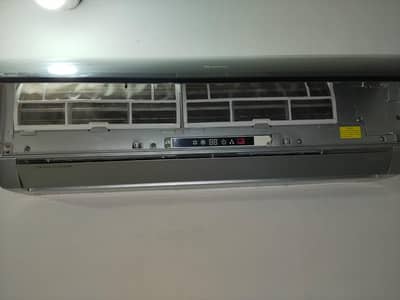 Gree 1 Ton Inverter Ac Available