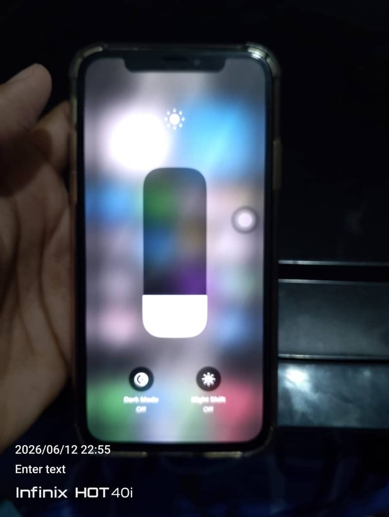 Apple iPhone X 4