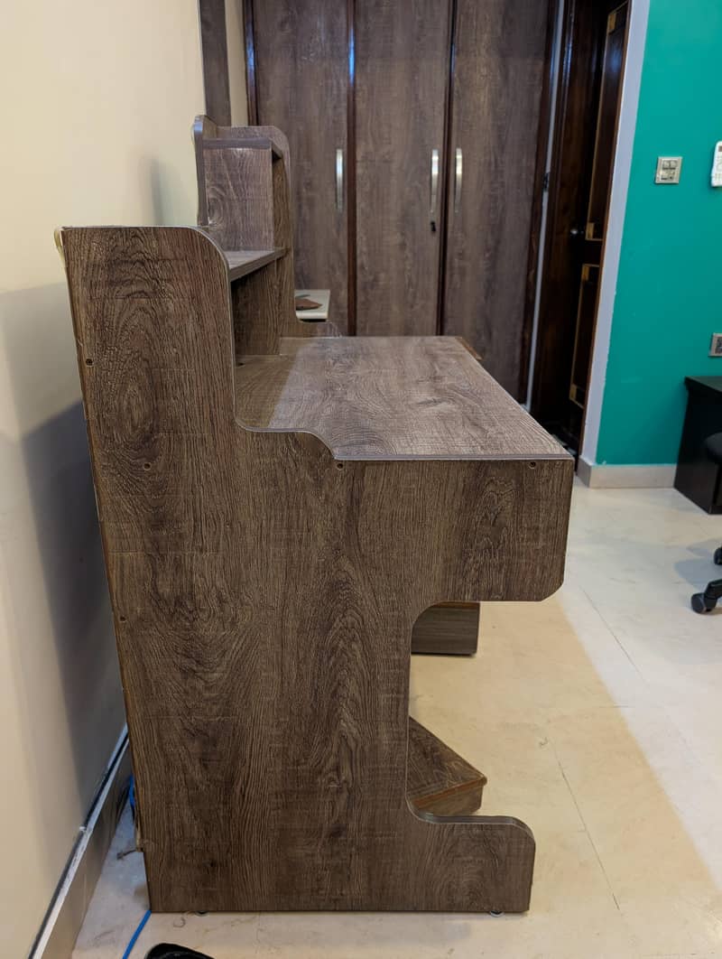 Modern Computer / Study Table with Shelves & Drawer – Solid Condition 3