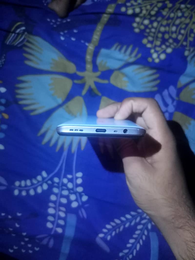 OPPO A15, 5