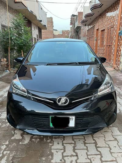 Toyota Vitz 2016