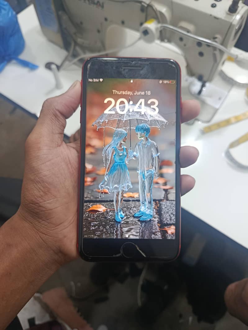 Apple iPhone 8 Plus 0