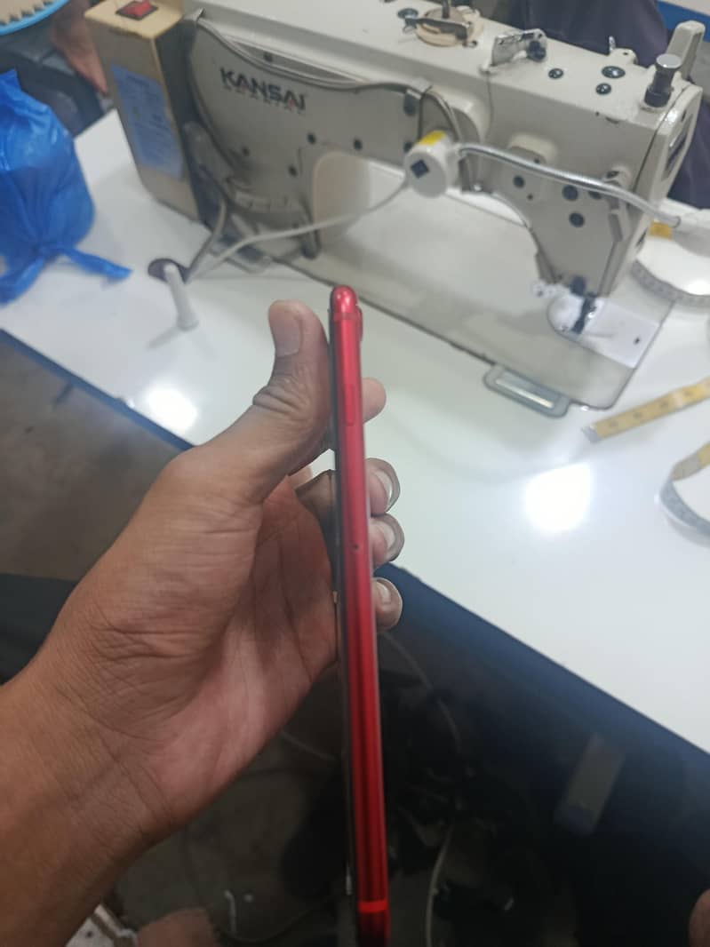 Apple iPhone 8 Plus 2