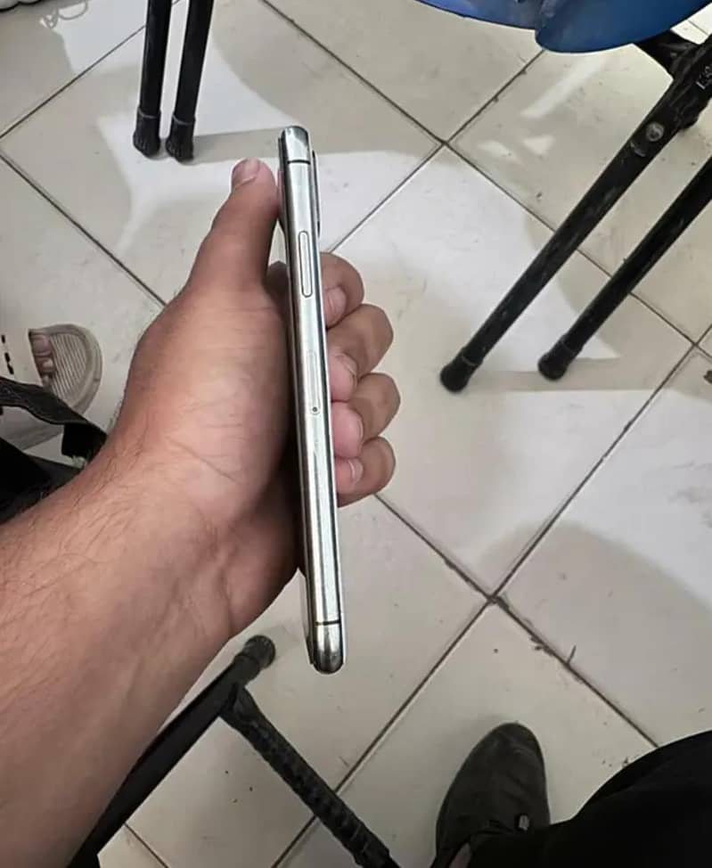 Apple iPhone X 1