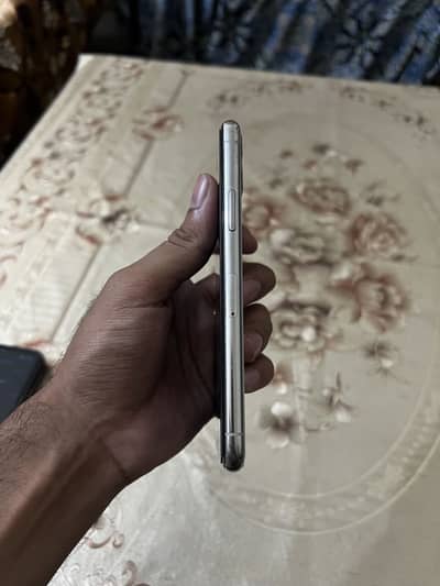 Apple iPhone 11 Pro