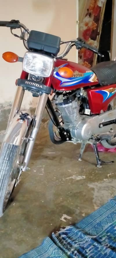 Unique 125