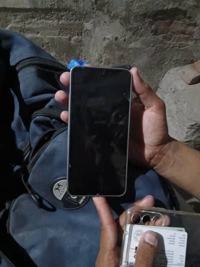 Samsung A17 6/128 (Ye model he A16 Nai he)(OLX me A17 nai a raha)