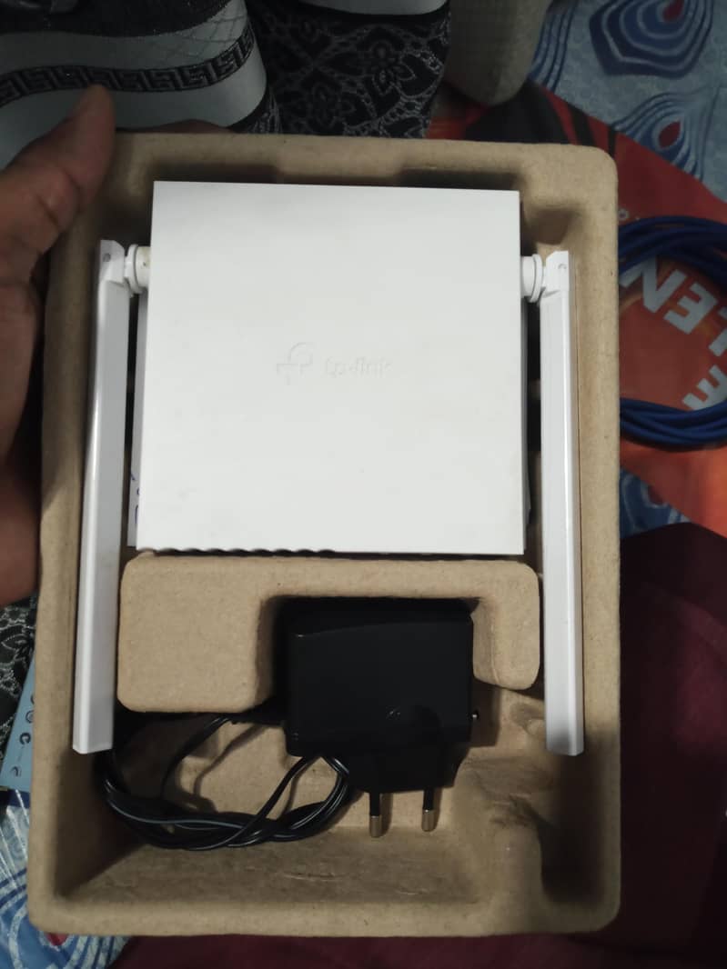 Open Box Multifunction TP Link Router 2