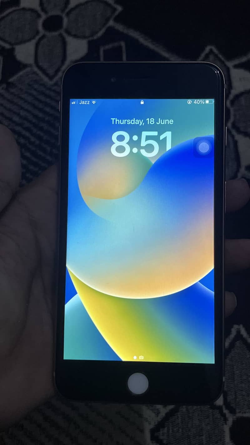 Apple iPhone 8 Plus 6
