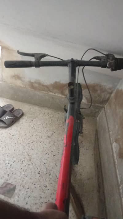 slim tyre cycle