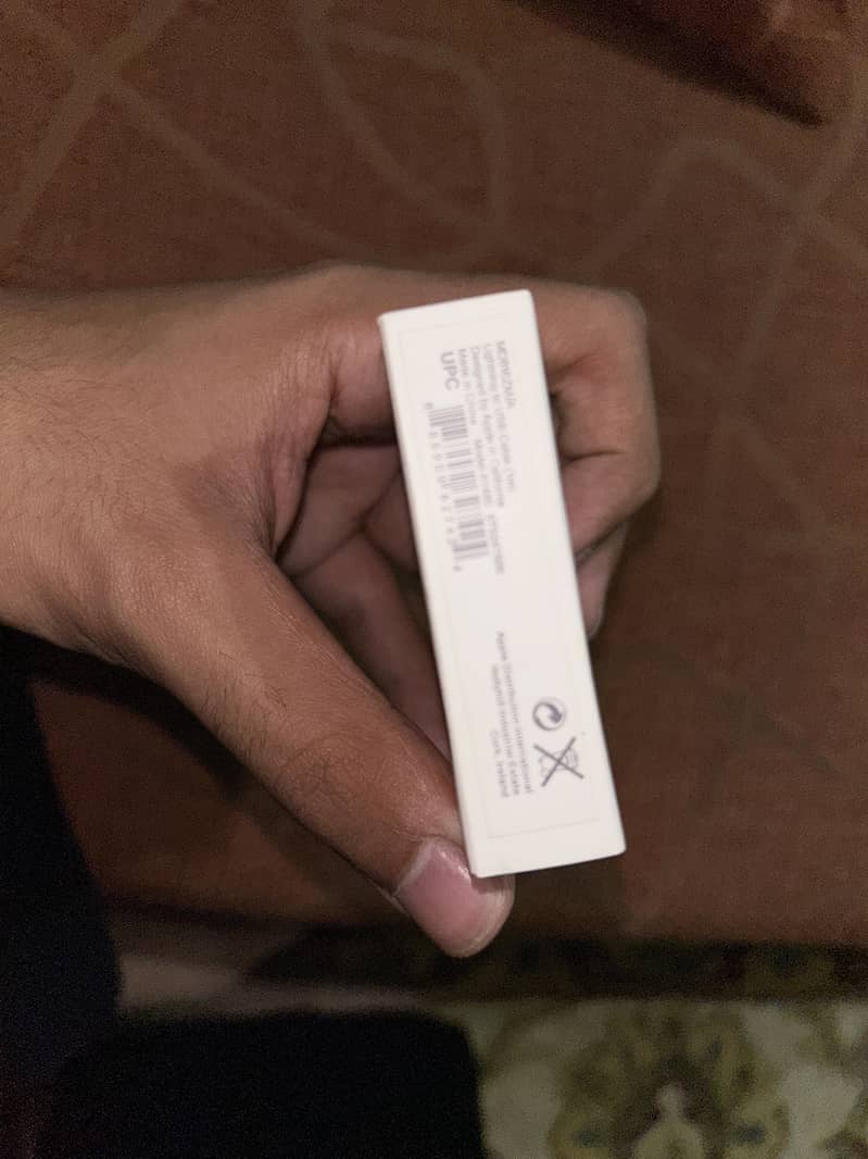 Original Apple lightning Cable 3
