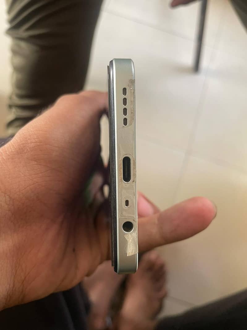 Realme Note 60x 2