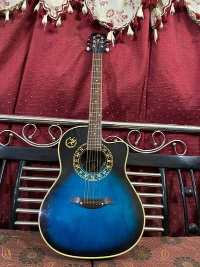 SWIFT HORSE GUITAR IN EXCELLENT CONDITION