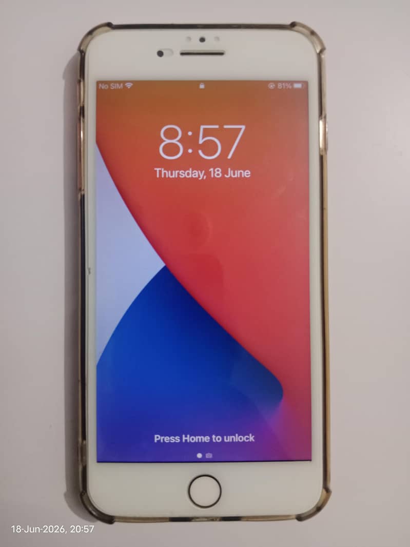 Apple iPhone 7 Plus 0