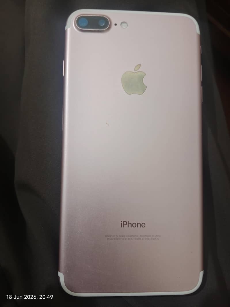 Apple iPhone 7 Plus 2