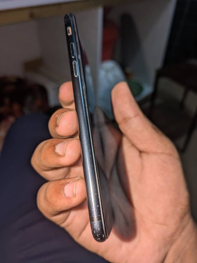 Apple iPhone 7 1
