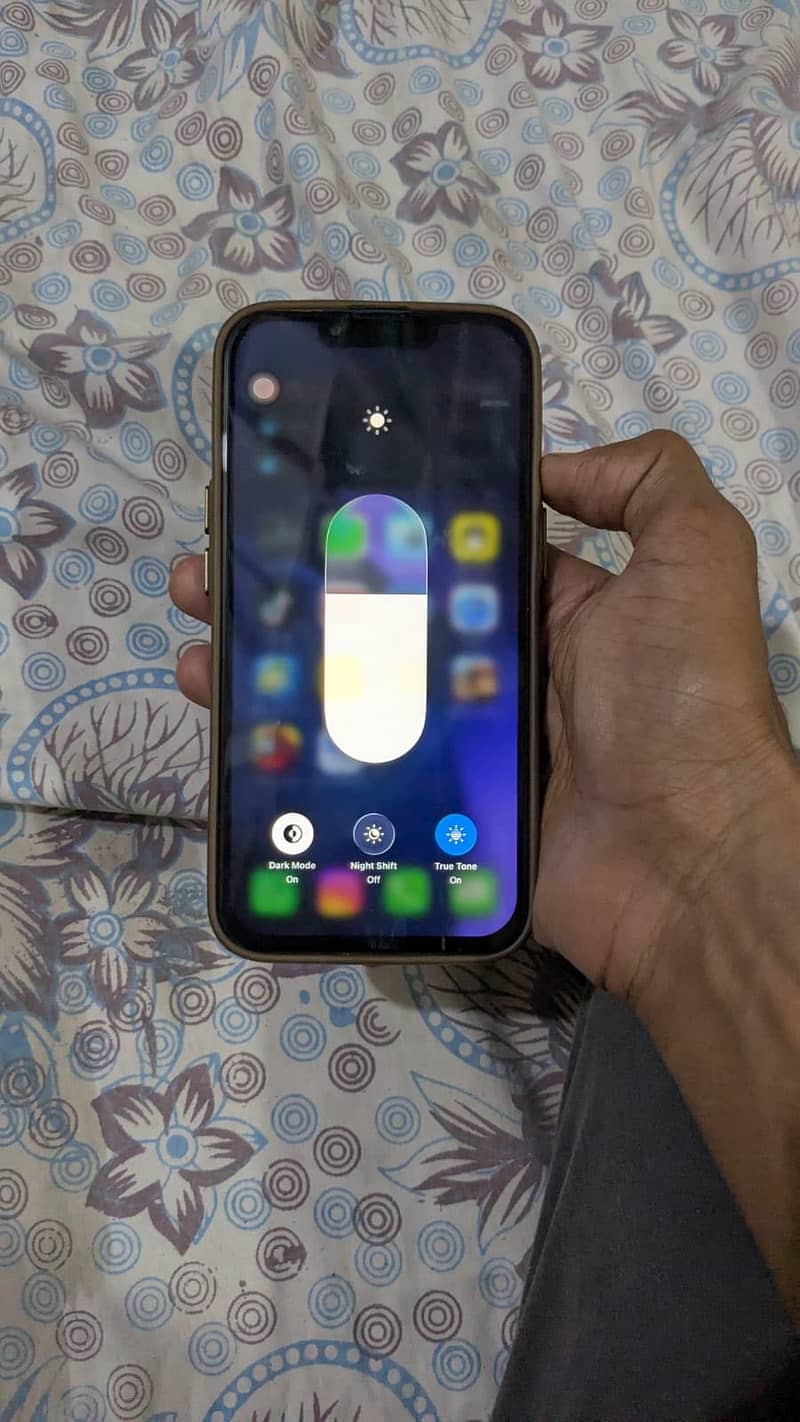IPhone 13 5