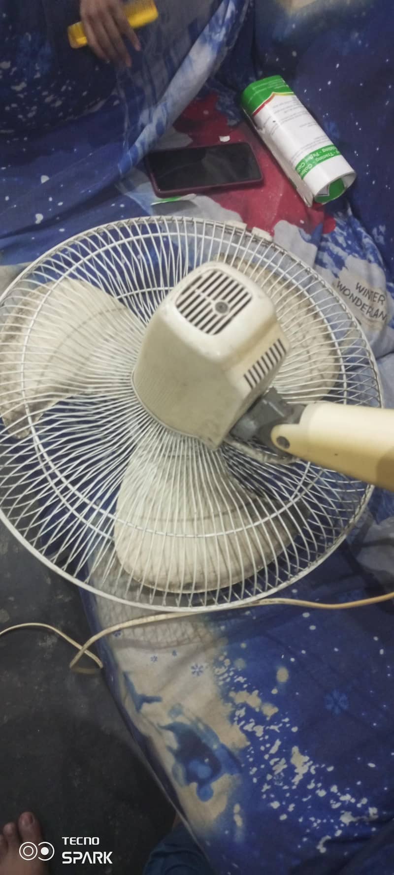 wall bracket fan 1