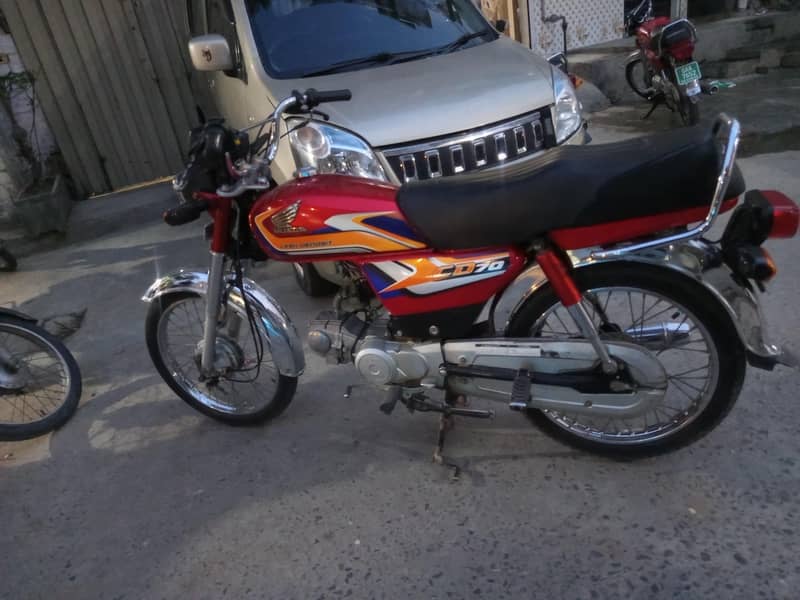 CD 70t 3