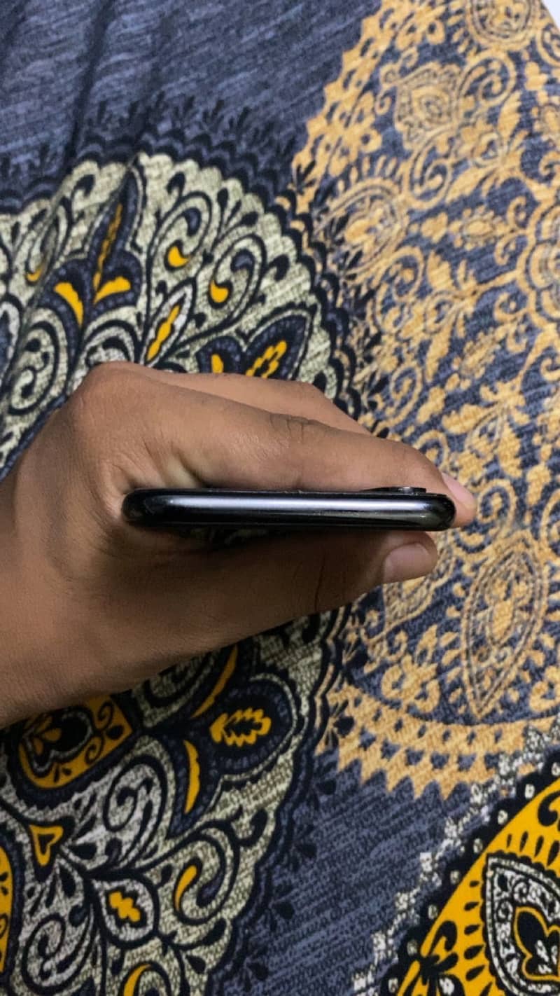 Apple iPhone X 2