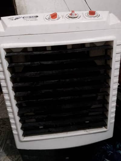 one home use one season 12 volt coller