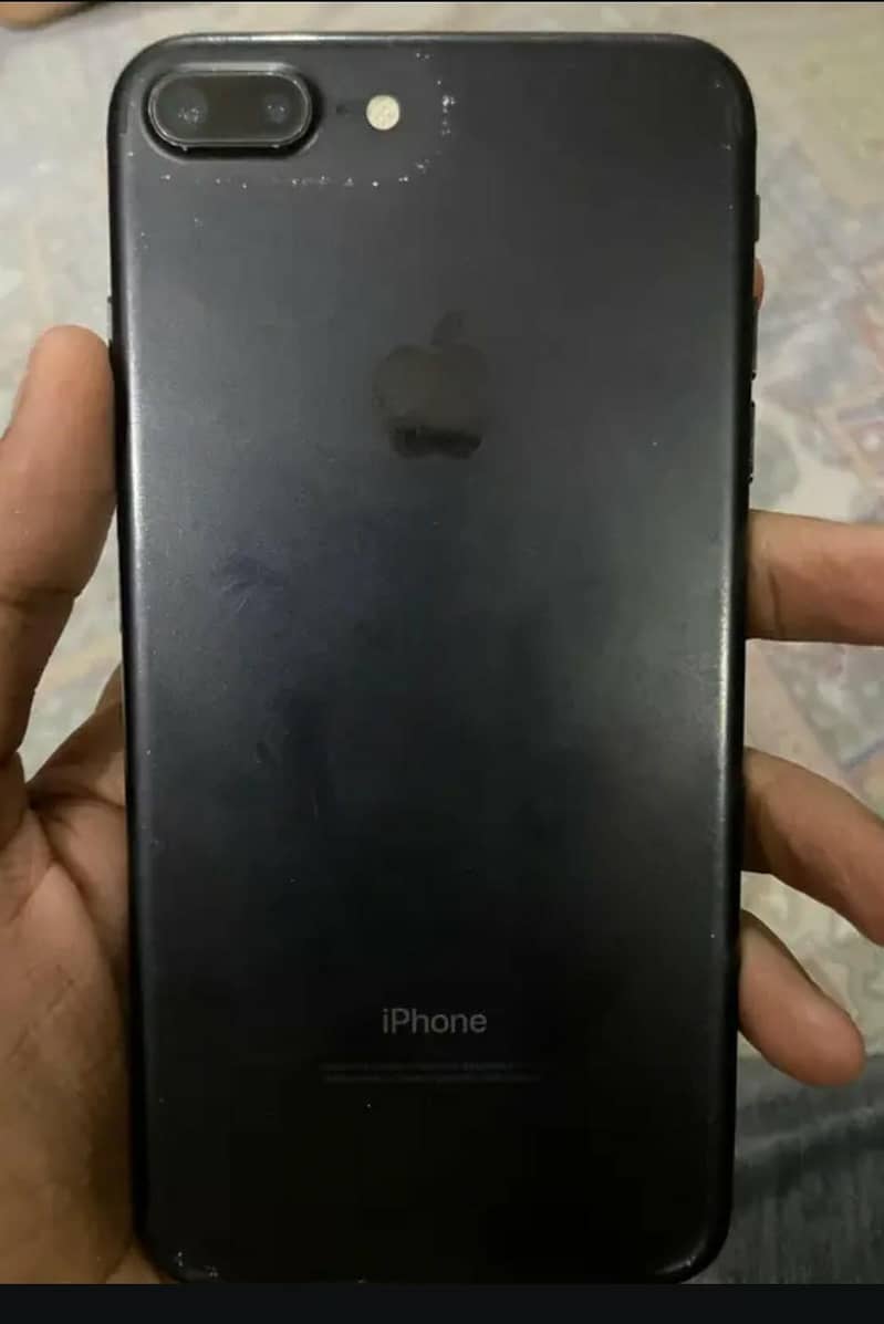 Apple iPhone 7 Plus 1