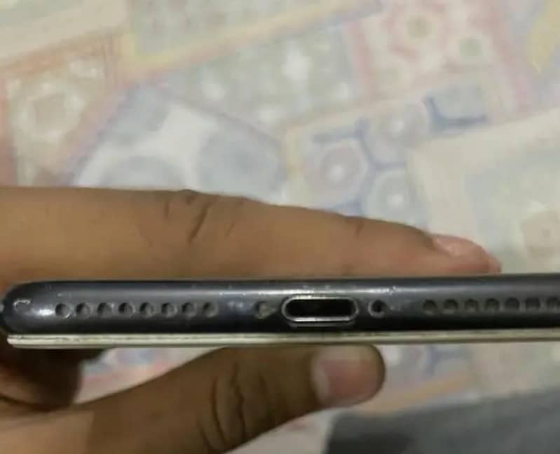 Apple iPhone 7 Plus 2