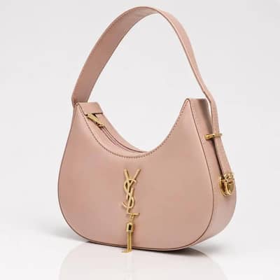 shoulder bag look elegant