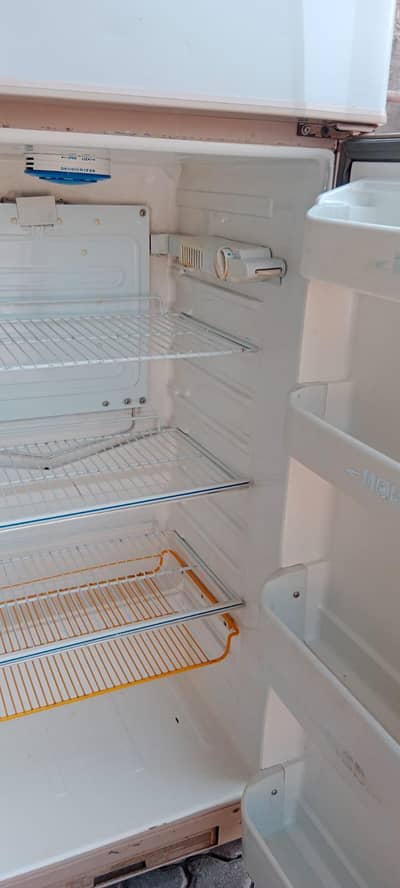 dawalance fridge for sale