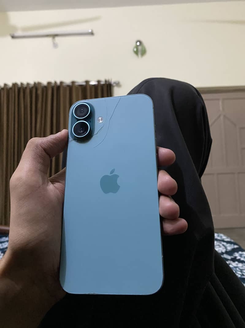 Apple iPhone 16 Plus 2