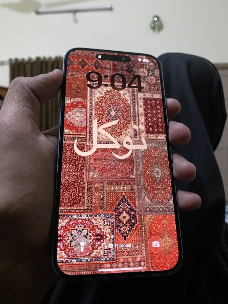 Apple iPhone 16 Plus 8