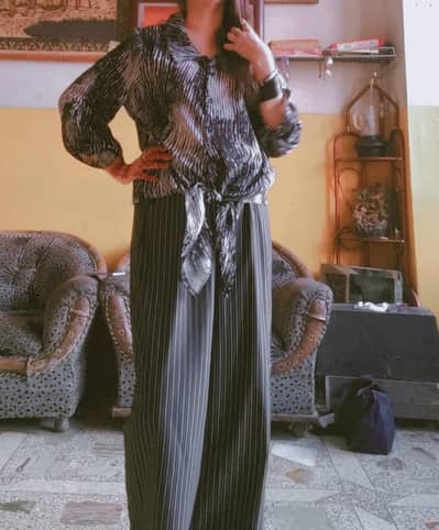 westren dress 2000 rupees