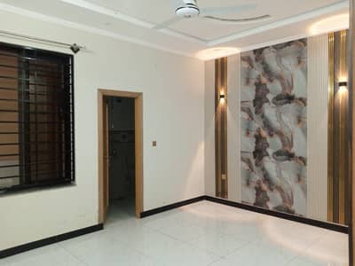 2,5 Marla brend new ground flour available for rent ganagl east near Ghauri town pahse 5