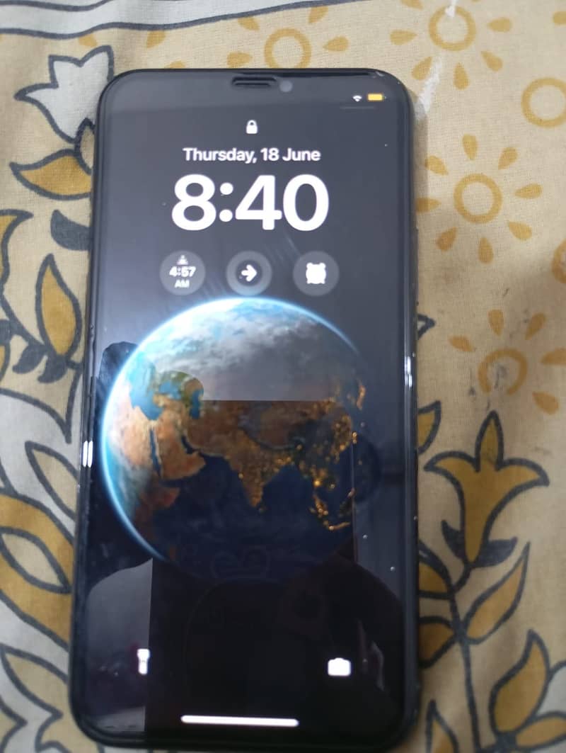 Apple iPhone 11 Pro 4