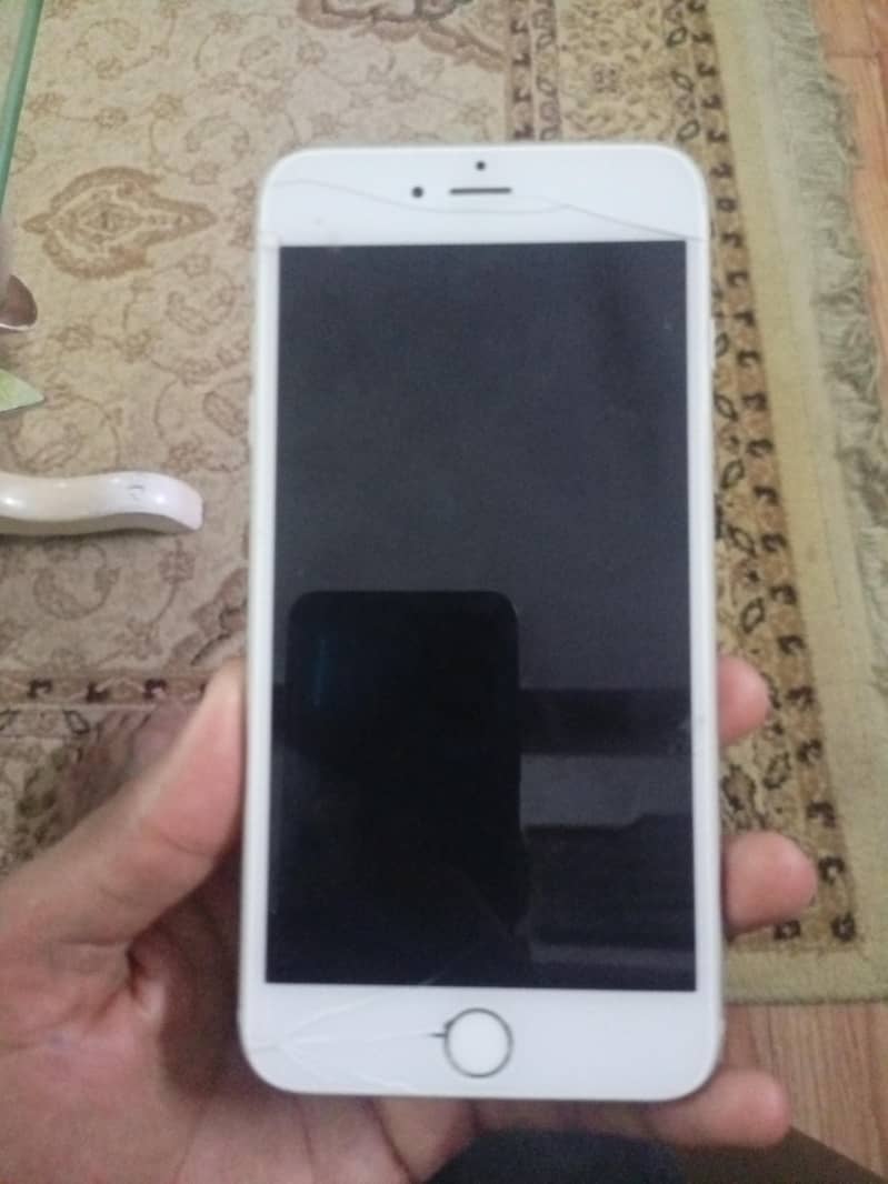 Apple iPhone 6 Plus 0