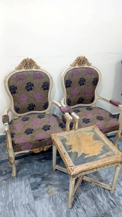 Elegant Sofa Chairs for Sale