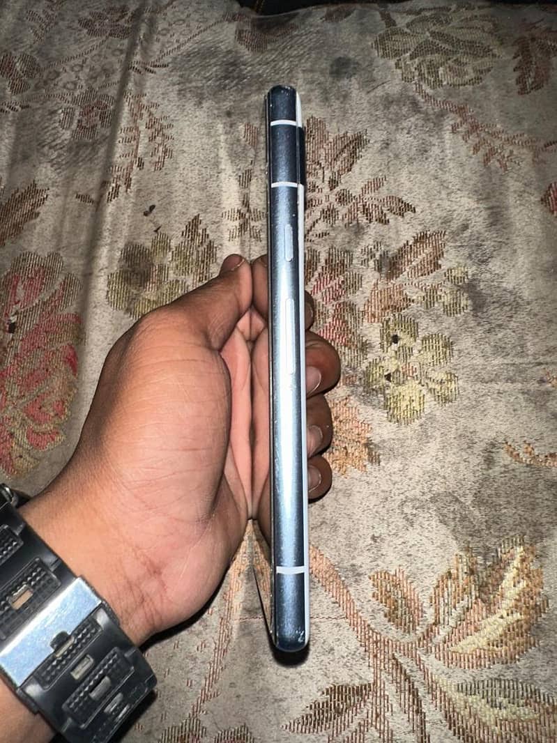 Google Pixel 7a 4