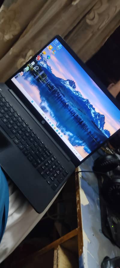 HP Laptop 15s-Fq5000nia (i3 12th gen) 1215u processor