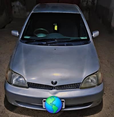 Toyota Platz 2001