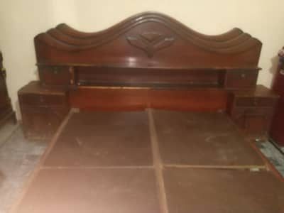 bad+deresing table urgent sale