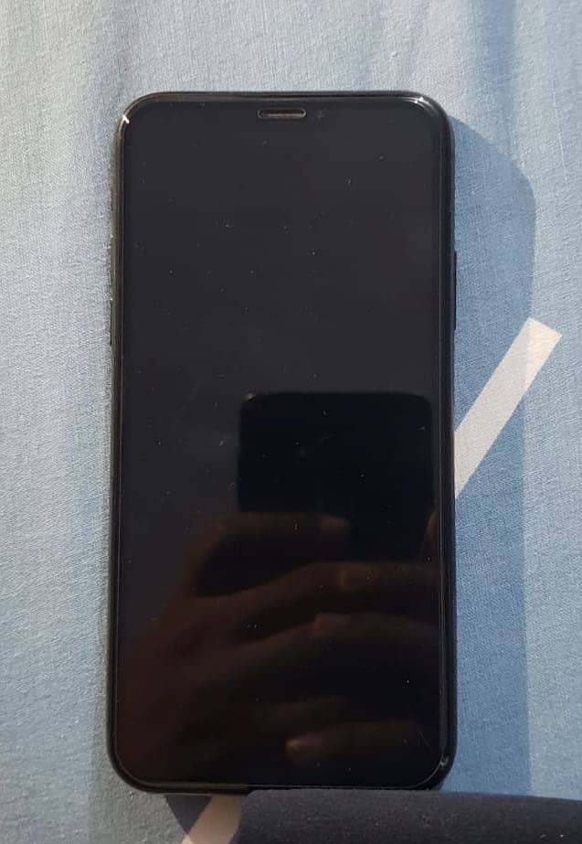 Apple iPhone X 2