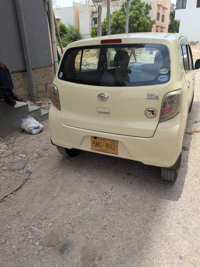 Daihatsu Mira 2016