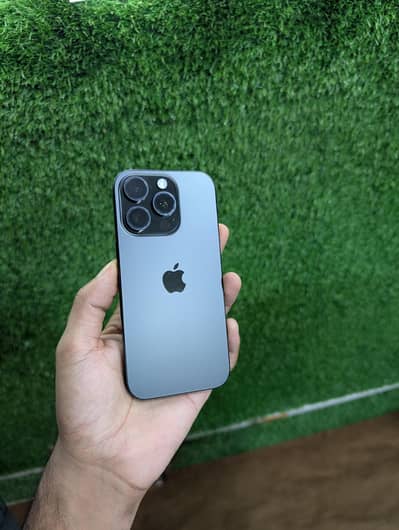 Apple iPhone 16 Pro