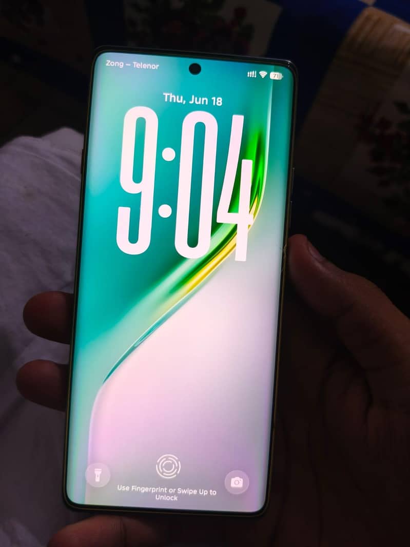Tecno CAMON 40 Pro 6