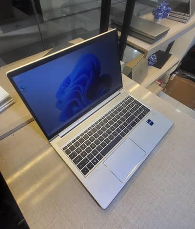 HP EliteBook 650 G10 Core i5 13th Gen 16GB 256GB SSD 15.6" Display