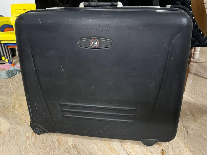 suit case 4