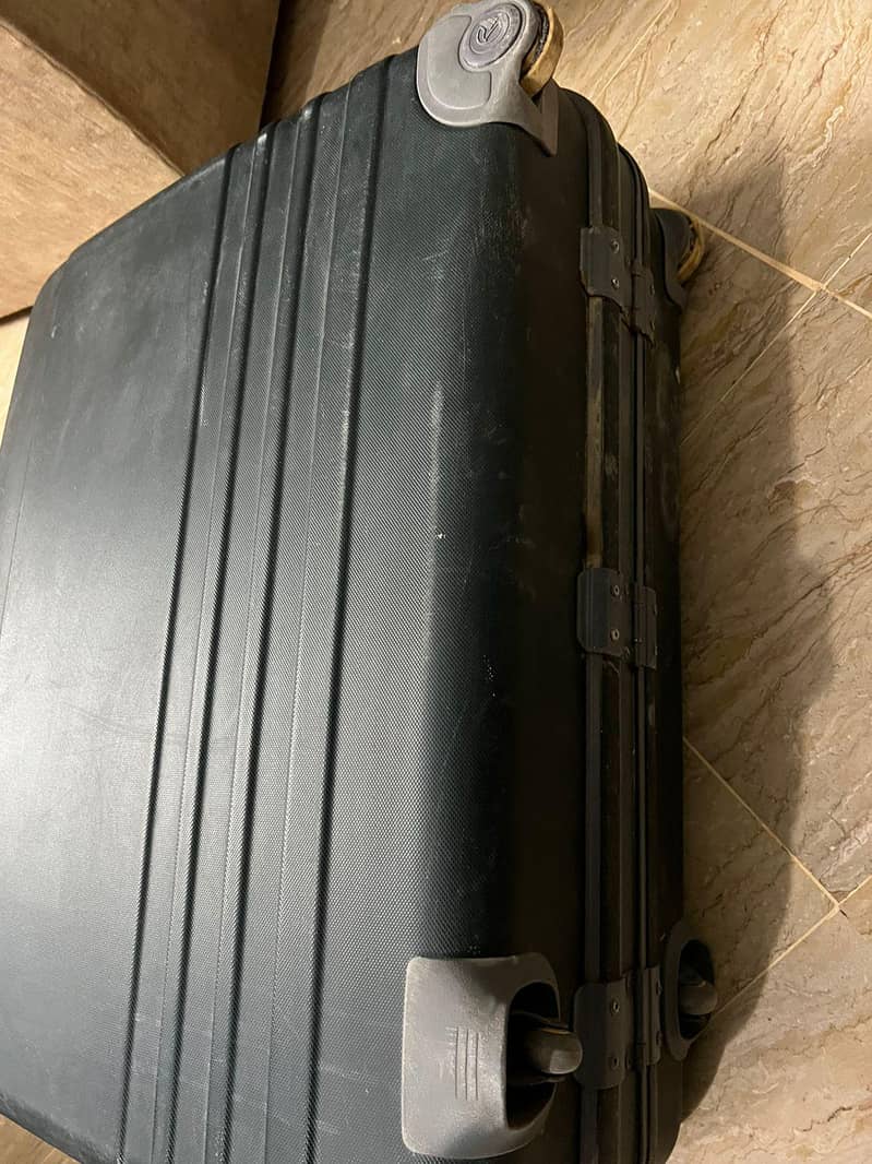 suit case 6